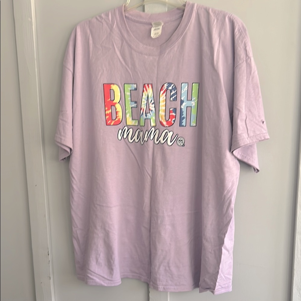 Lavender 'Beach Mama' Graphic T-Shirt